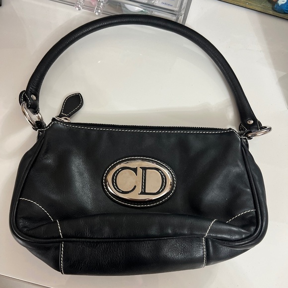 Authentic Dior Bag in excellent condition. - Picture 2 of 6